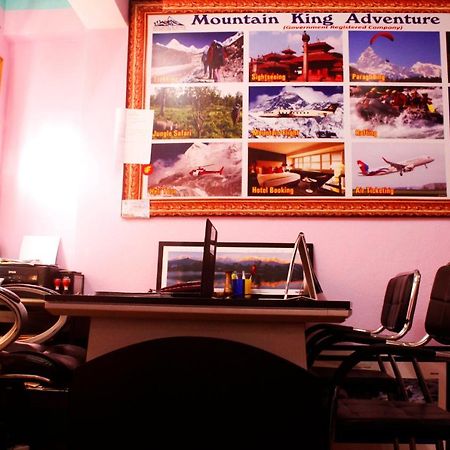 Mountain Backpackers Hostel Kathmandu Esterno foto