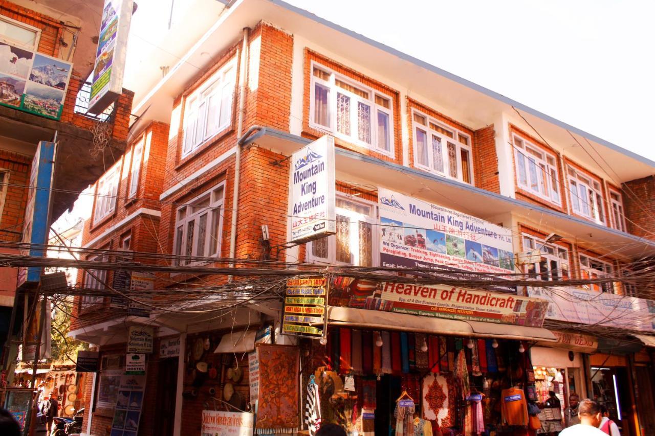 Mountain Backpackers Hostel Kathmandu Esterno foto